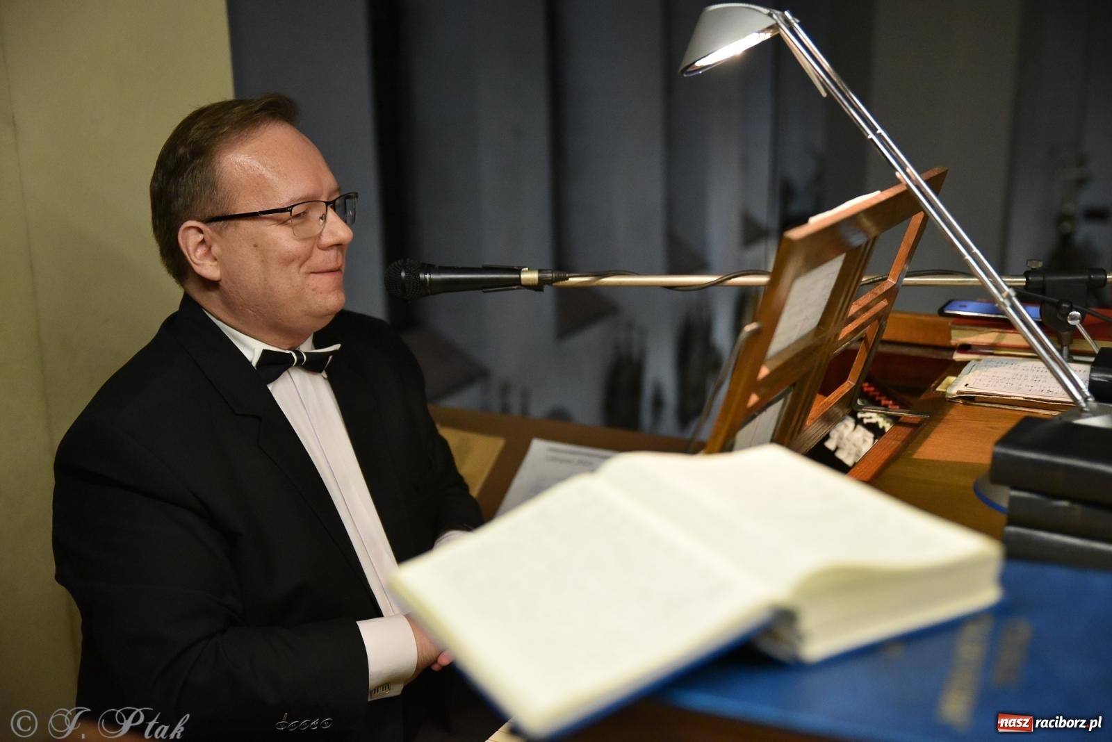 Zdjęcie w galerii na portalu naszraciborz.pl: Koncert w kościele farnym zakończył Dni Księdza Stefana Pieczki wiadomości z regionu