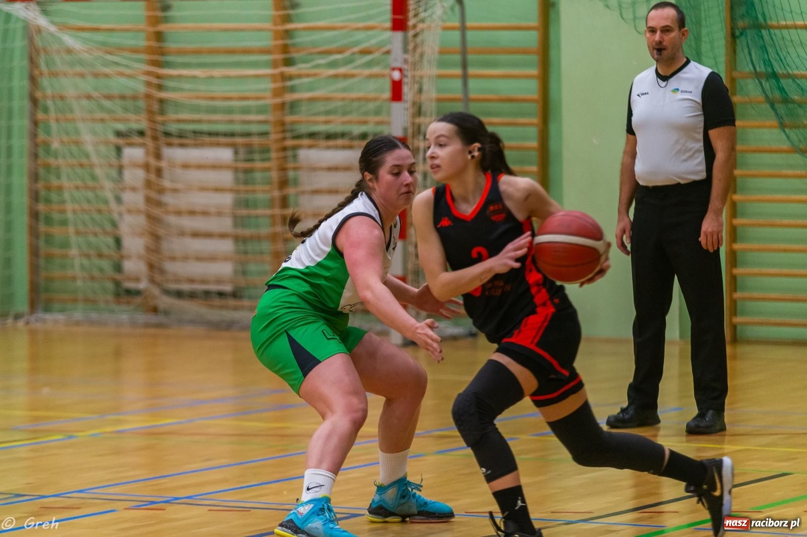 Zdjęcie w galerii na portalu naszraciborz.pl: Polkowice lepsze w Raciborzu. Poważne kontuzje dwóch zawodniczek RKK [FOTO i WIDEO] wiadomości z regionu