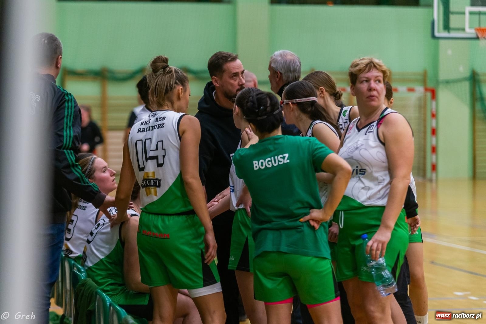 Zdjęcie w galerii na portalu naszraciborz.pl: Polkowice lepsze w Raciborzu. Poważne kontuzje dwóch zawodniczek RKK [FOTO i WIDEO] wiadomości z regionu