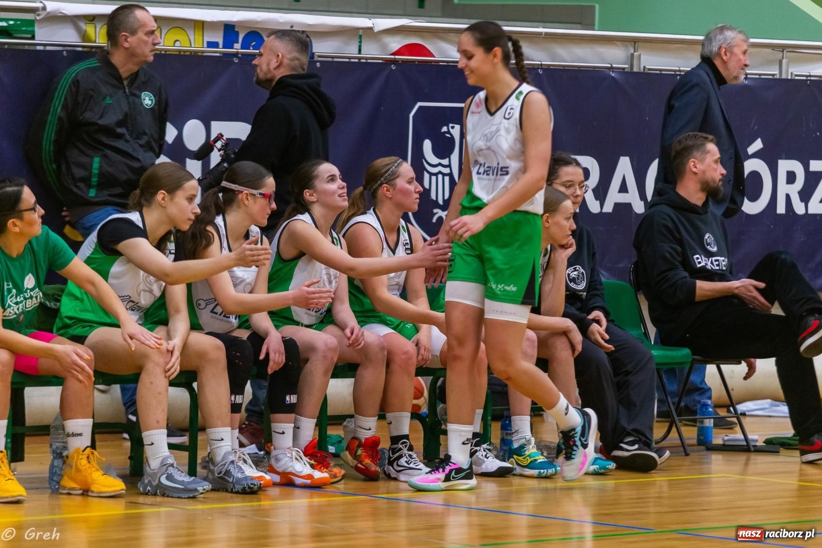 Zdjęcie w galerii na portalu naszraciborz.pl: Polkowice lepsze w Raciborzu. Poważne kontuzje dwóch zawodniczek RKK [FOTO i WIDEO] wiadomości z regionu