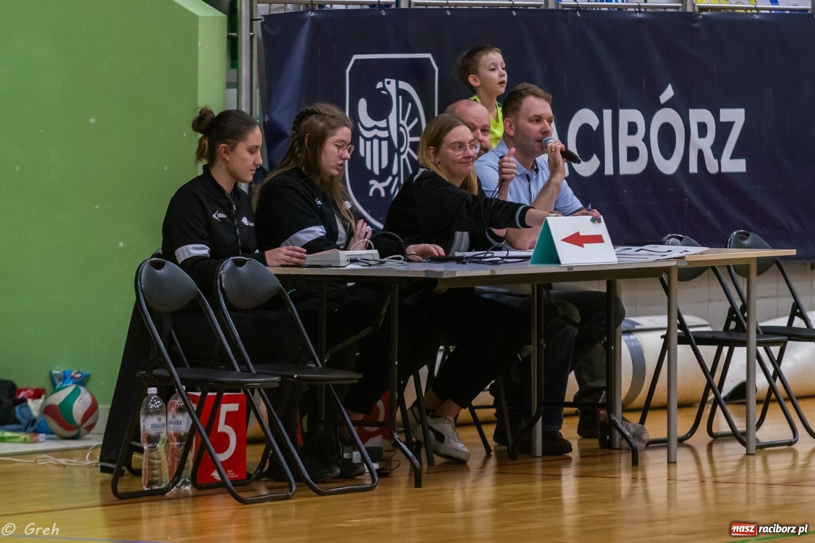 Zdjęcie w galerii na portalu naszraciborz.pl: Polkowice lepsze w Raciborzu. Poważne kontuzje dwóch zawodniczek RKK [FOTO i WIDEO] wiadomości z regionu