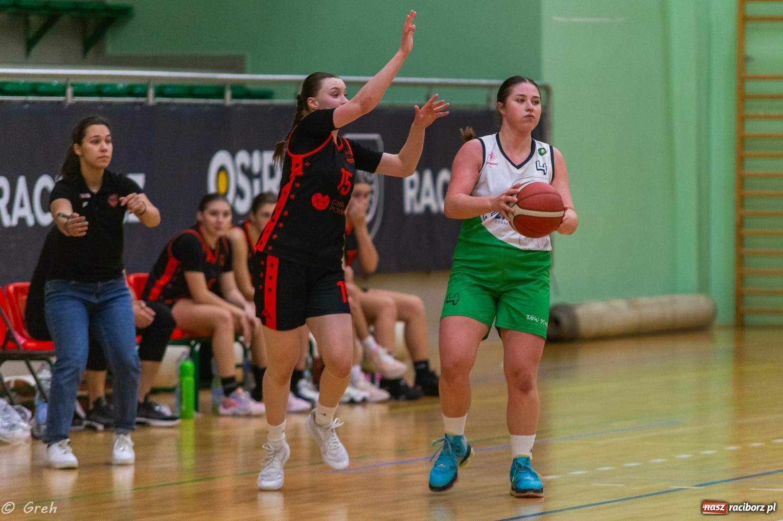 Zdjęcie w galerii na portalu naszraciborz.pl: Polkowice lepsze w Raciborzu. Poważne kontuzje dwóch zawodniczek RKK [FOTO i WIDEO] wiadomości z regionu