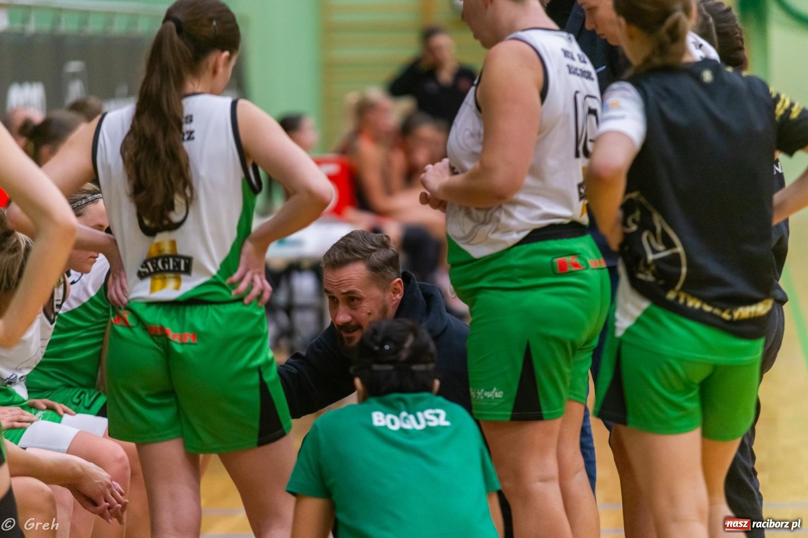 Zdjęcie w galerii na portalu naszraciborz.pl: Polkowice lepsze w Raciborzu. Poważne kontuzje dwóch zawodniczek RKK [FOTO i WIDEO] wiadomości z regionu