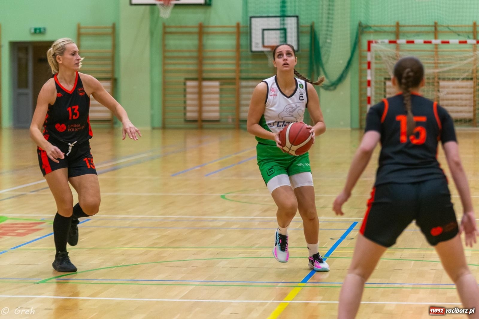 Zdjęcie w galerii na portalu naszraciborz.pl: Polkowice lepsze w Raciborzu. Poważne kontuzje dwóch zawodniczek RKK [FOTO i WIDEO] wiadomości z regionu