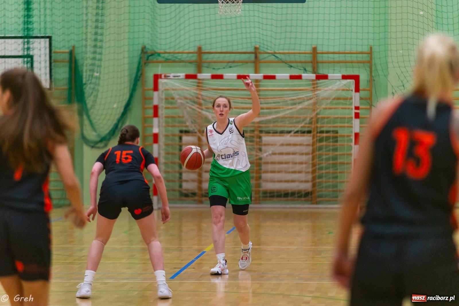Zdjęcie w galerii na portalu naszraciborz.pl: Polkowice lepsze w Raciborzu. Poważne kontuzje dwóch zawodniczek RKK [FOTO i WIDEO] wiadomości z regionu