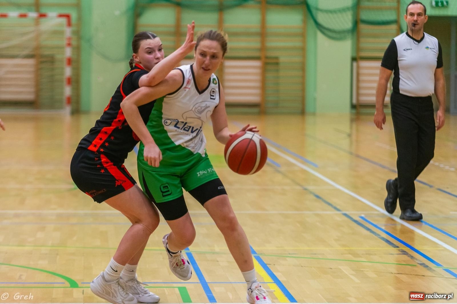 Zdjęcie w galerii na portalu naszraciborz.pl: Polkowice lepsze w Raciborzu. Poważne kontuzje dwóch zawodniczek RKK [FOTO i WIDEO] wiadomości z regionu