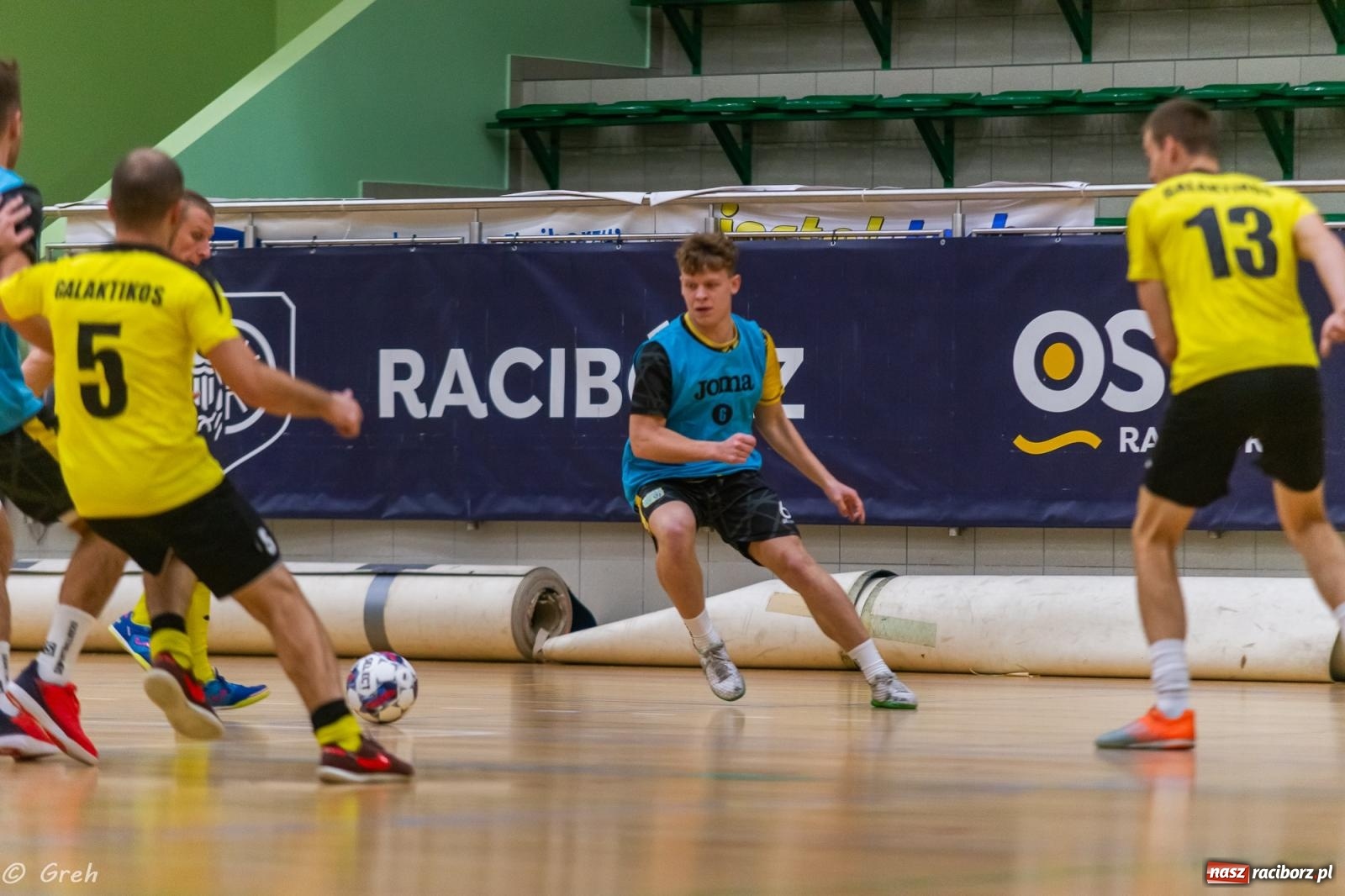 Zdjęcie w galerii na portalu naszraciborz.pl: Ruszył XXI sezon Halowej Ligi Piłki Nożnej [FOTO] wiadomości z regionu