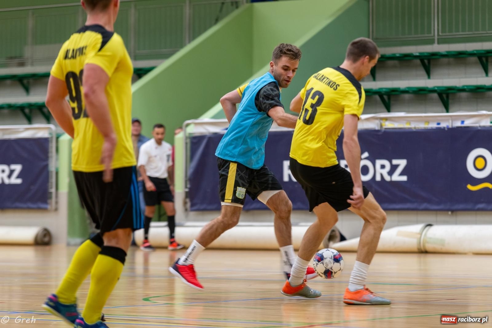 Zdjęcie w galerii na portalu naszraciborz.pl: Ruszył XXI sezon Halowej Ligi Piłki Nożnej [FOTO] wiadomości z regionu