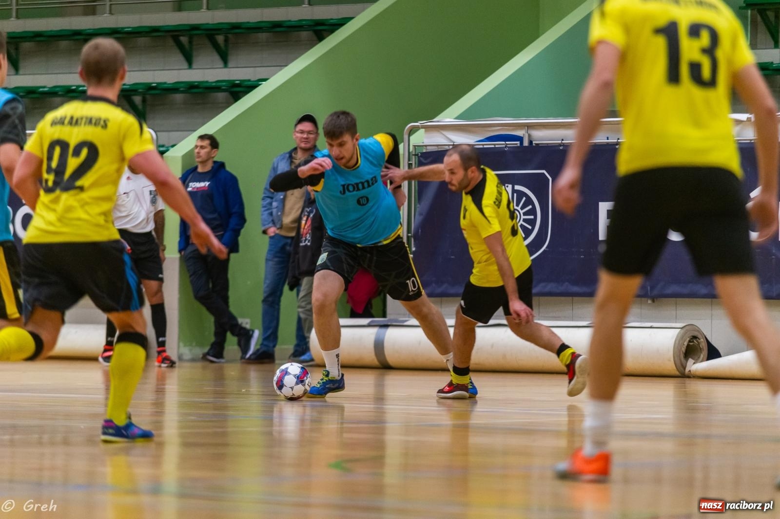 Zdjęcie w galerii na portalu naszraciborz.pl: Ruszył XXI sezon Halowej Ligi Piłki Nożnej [FOTO] wiadomości z regionu