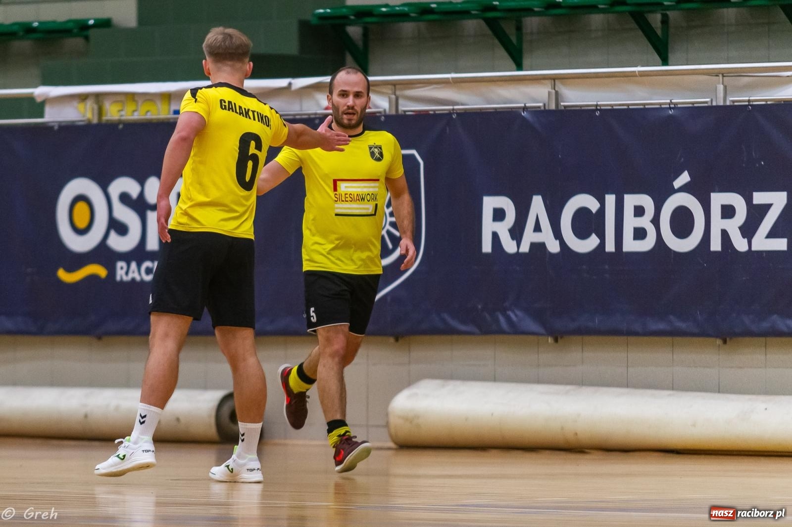 Zdjęcie w galerii na portalu naszraciborz.pl: Ruszył XXI sezon Halowej Ligi Piłki Nożnej [FOTO] wiadomości z regionu