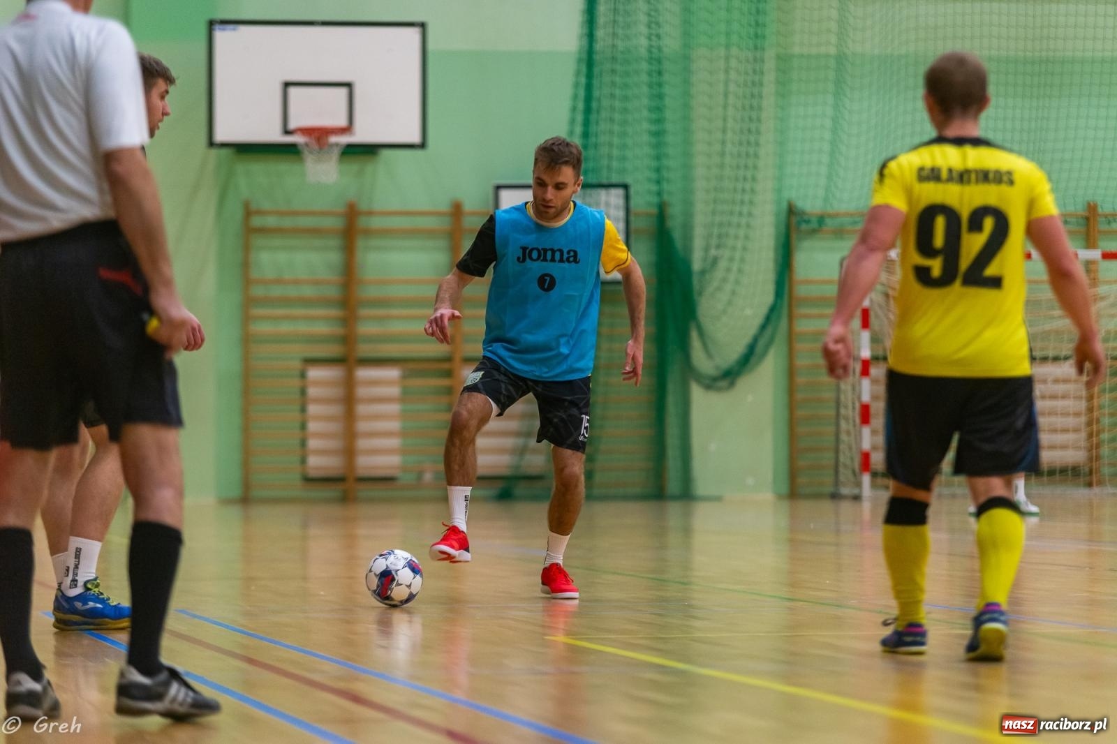 Zdjęcie w galerii na portalu naszraciborz.pl: Ruszył XXI sezon Halowej Ligi Piłki Nożnej [FOTO] wiadomości z regionu