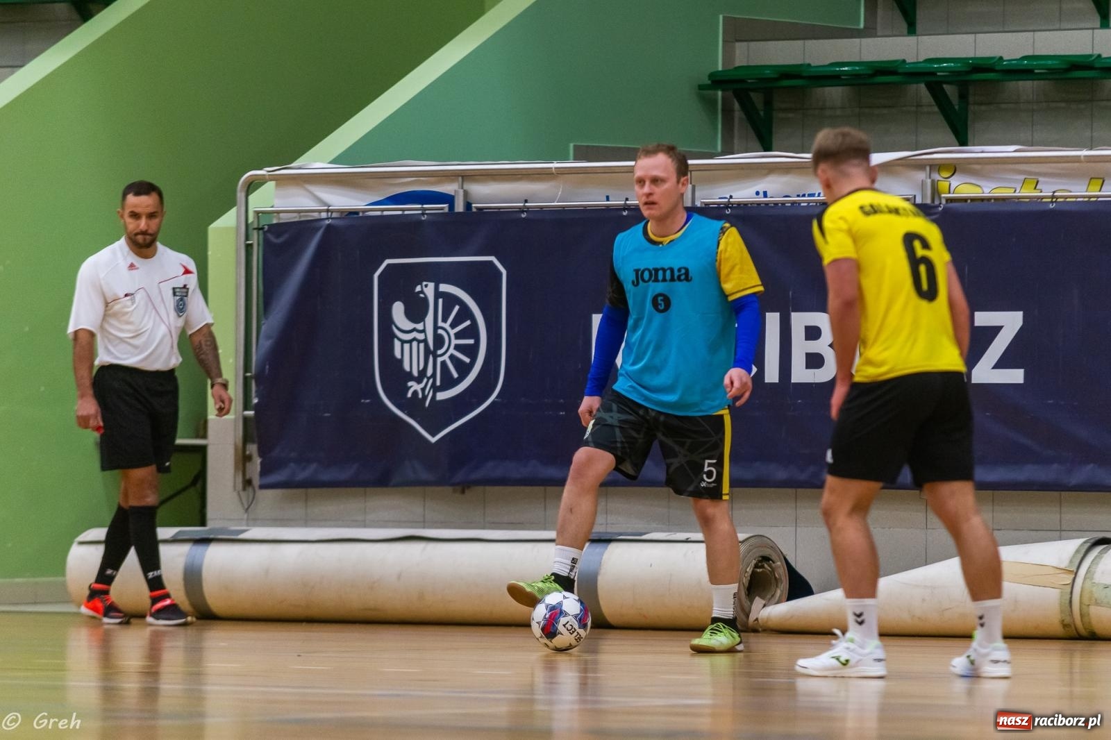 Zdjęcie w galerii na portalu naszraciborz.pl: Ruszył XXI sezon Halowej Ligi Piłki Nożnej [FOTO] wiadomości z regionu