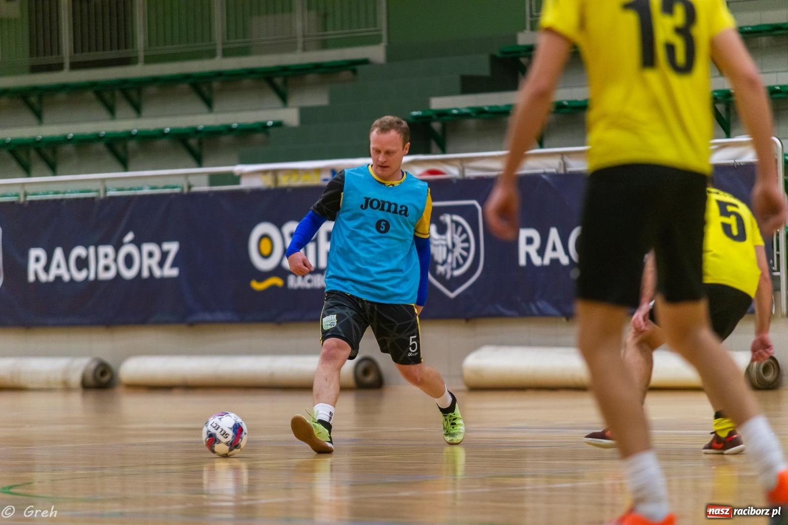 Zdjęcie w galerii na portalu naszraciborz.pl: Ruszył XXI sezon Halowej Ligi Piłki Nożnej [FOTO] wiadomości z regionu