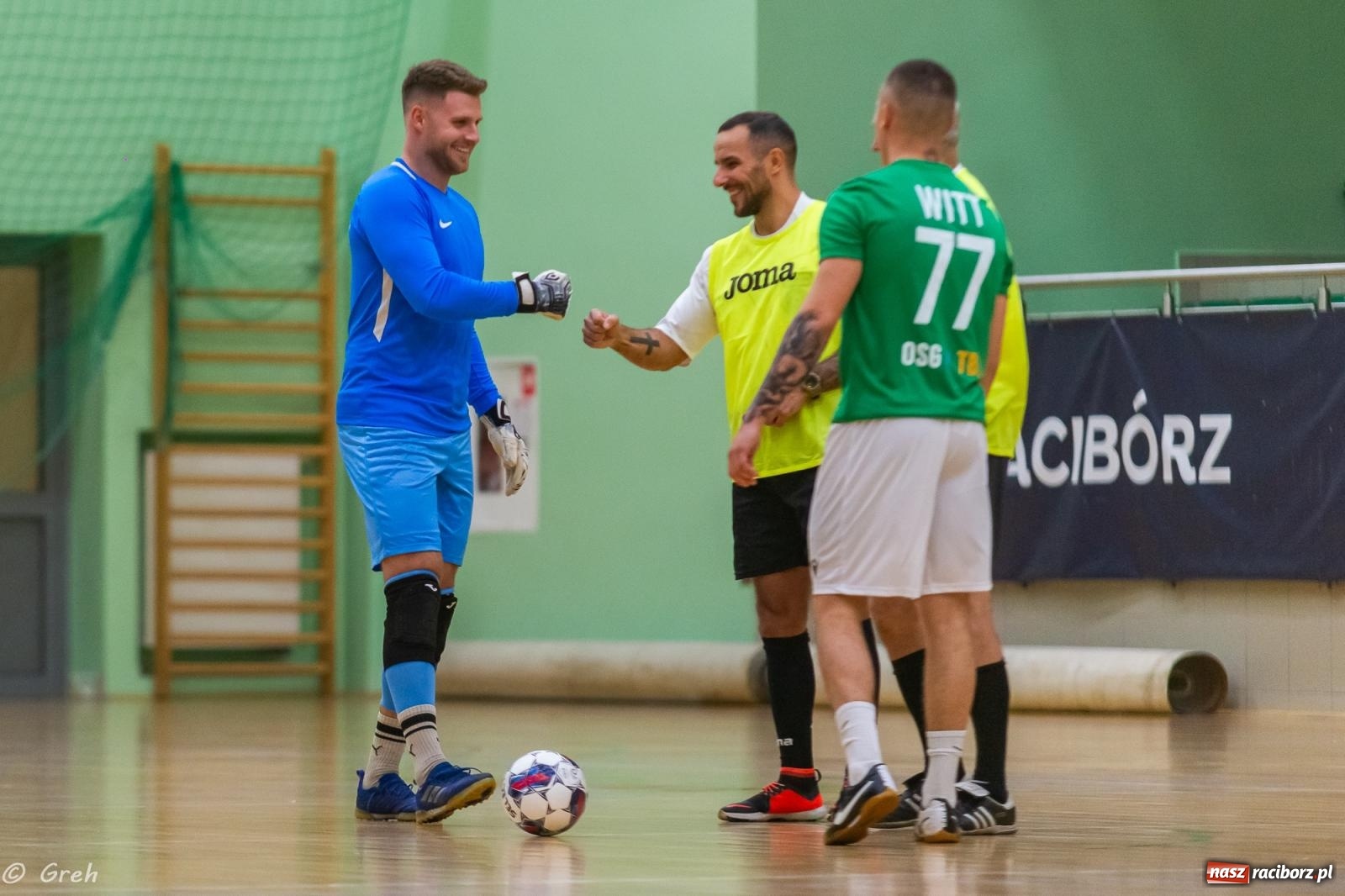 Zdjęcie w galerii na portalu naszraciborz.pl: Ruszył XXI sezon Halowej Ligi Piłki Nożnej [FOTO] wiadomości z regionu