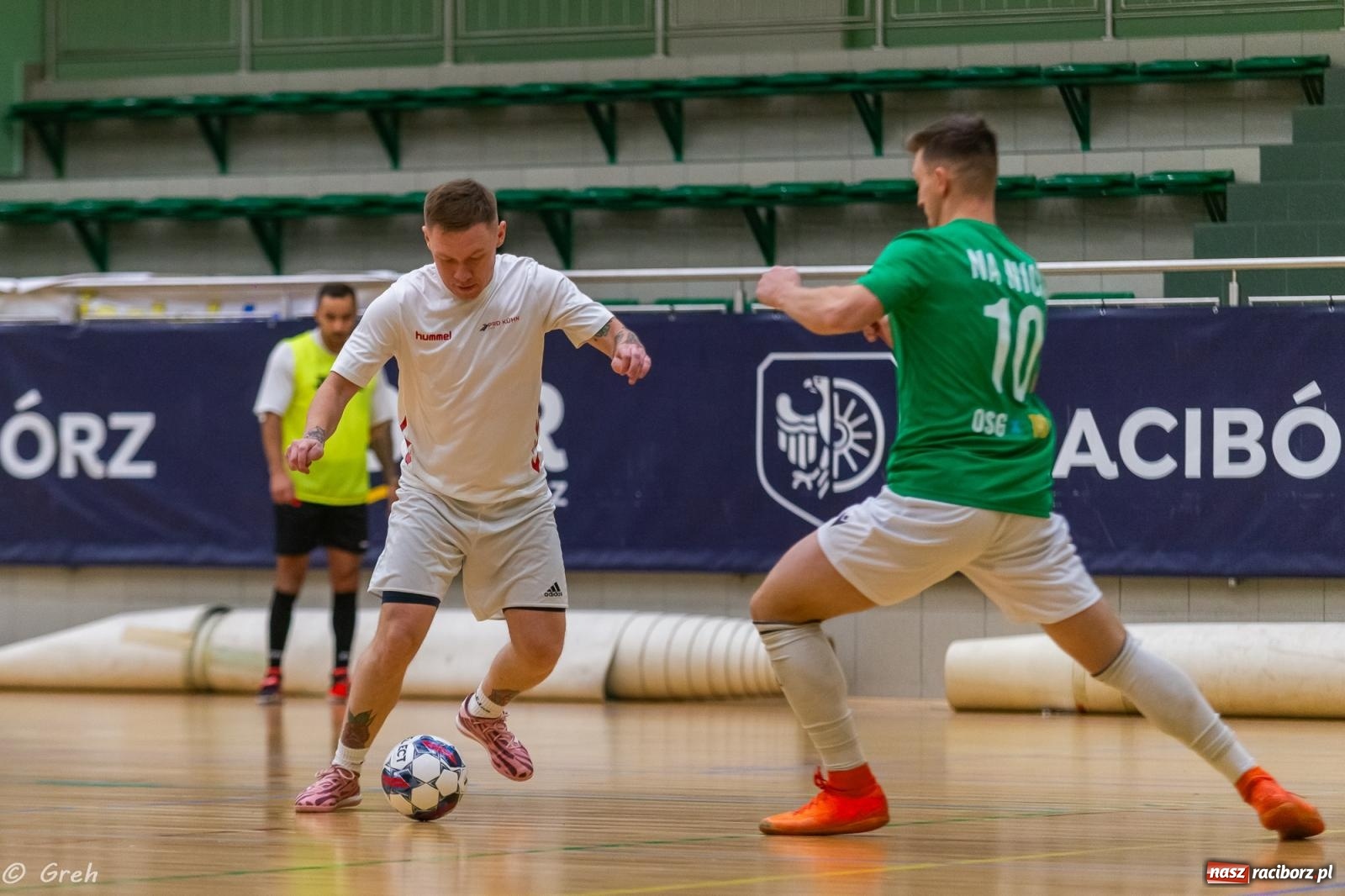 Zdjęcie w galerii na portalu naszraciborz.pl: Ruszył XXI sezon Halowej Ligi Piłki Nożnej [FOTO] wiadomości z regionu
