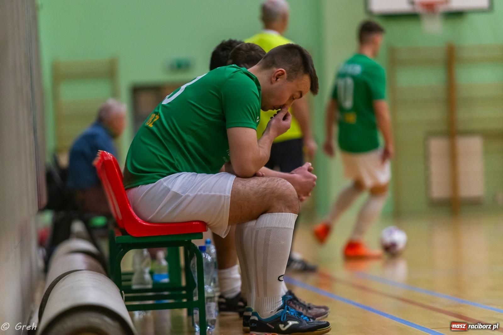 Zdjęcie w galerii na portalu naszraciborz.pl: Ruszył XXI sezon Halowej Ligi Piłki Nożnej [FOTO] wiadomości z regionu