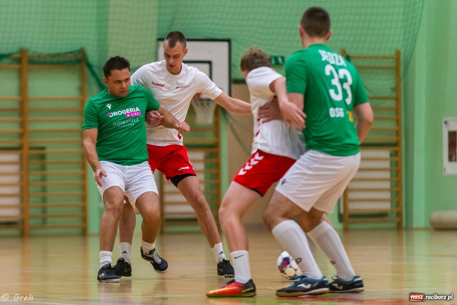 Zdjęcie w galerii na portalu naszraciborz.pl: Ruszył XXI sezon Halowej Ligi Piłki Nożnej [FOTO] wiadomości z regionu