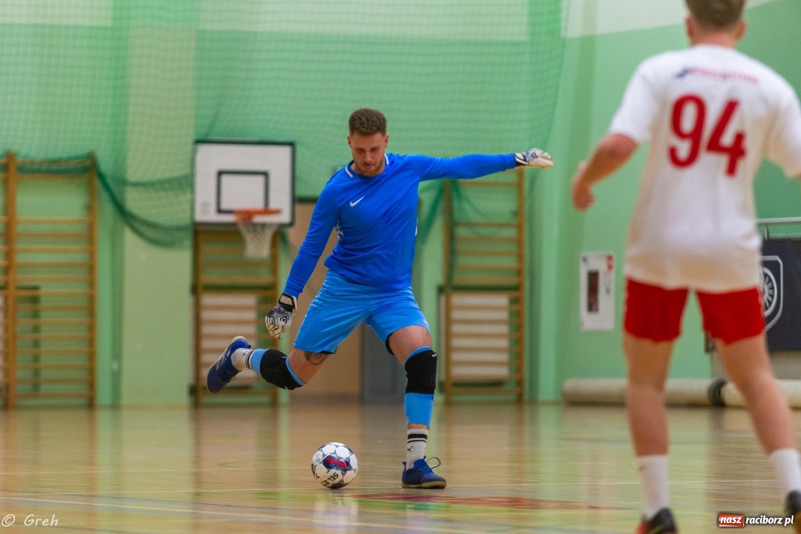 Zdjęcie w galerii na portalu naszraciborz.pl: Ruszył XXI sezon Halowej Ligi Piłki Nożnej [FOTO] wiadomości z regionu
