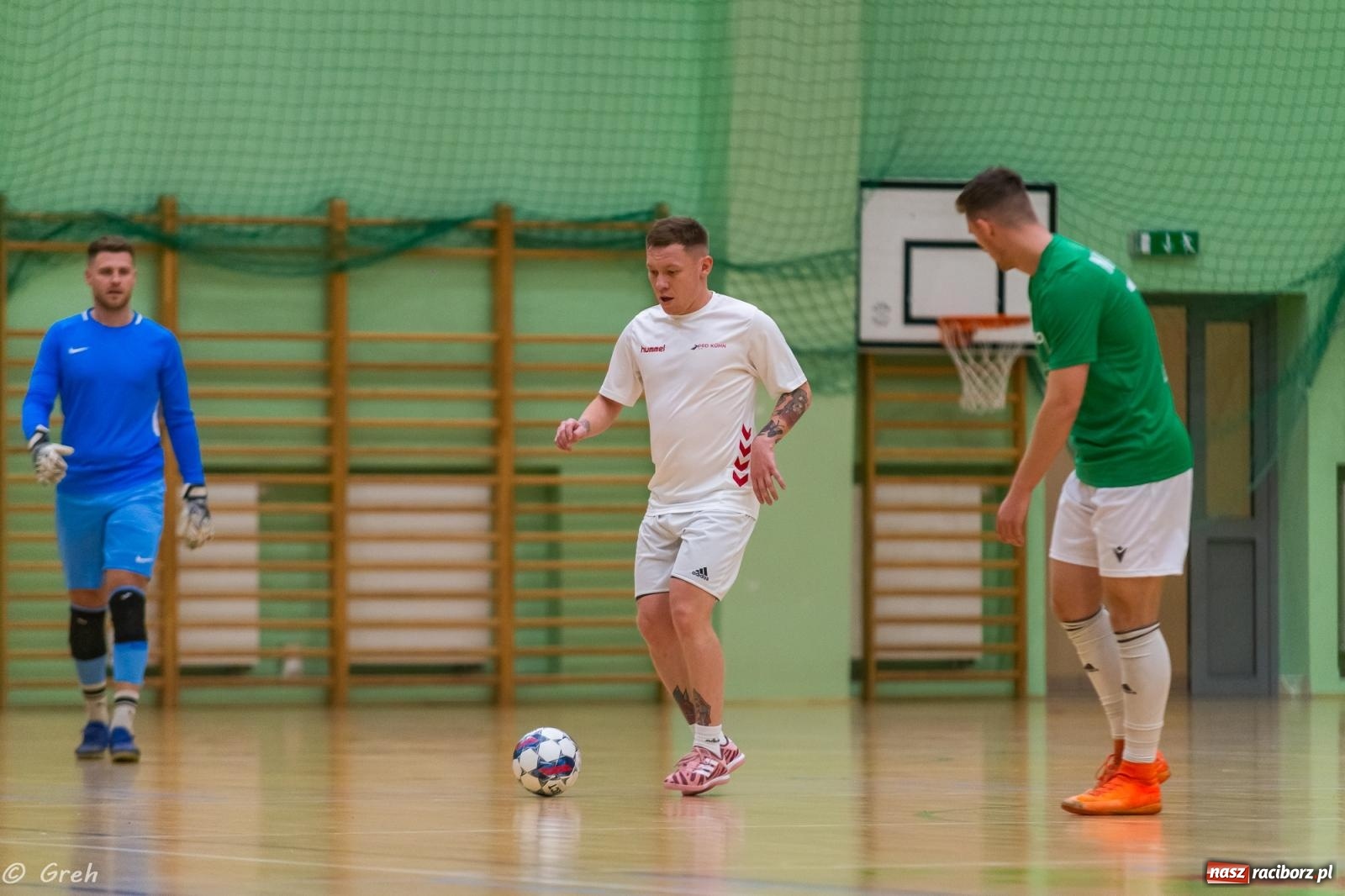 Zdjęcie w galerii na portalu naszraciborz.pl: Ruszył XXI sezon Halowej Ligi Piłki Nożnej [FOTO] wiadomości z regionu