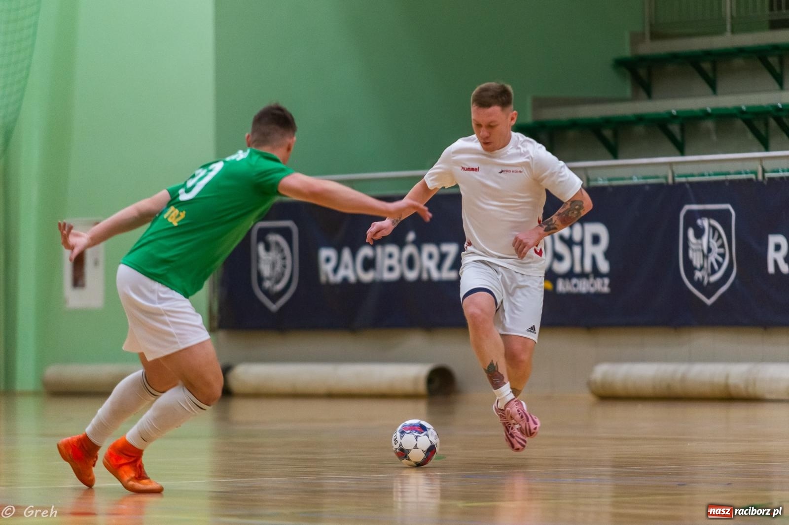 Zdjęcie w galerii na portalu naszraciborz.pl: Ruszył XXI sezon Halowej Ligi Piłki Nożnej [FOTO] wiadomości z regionu