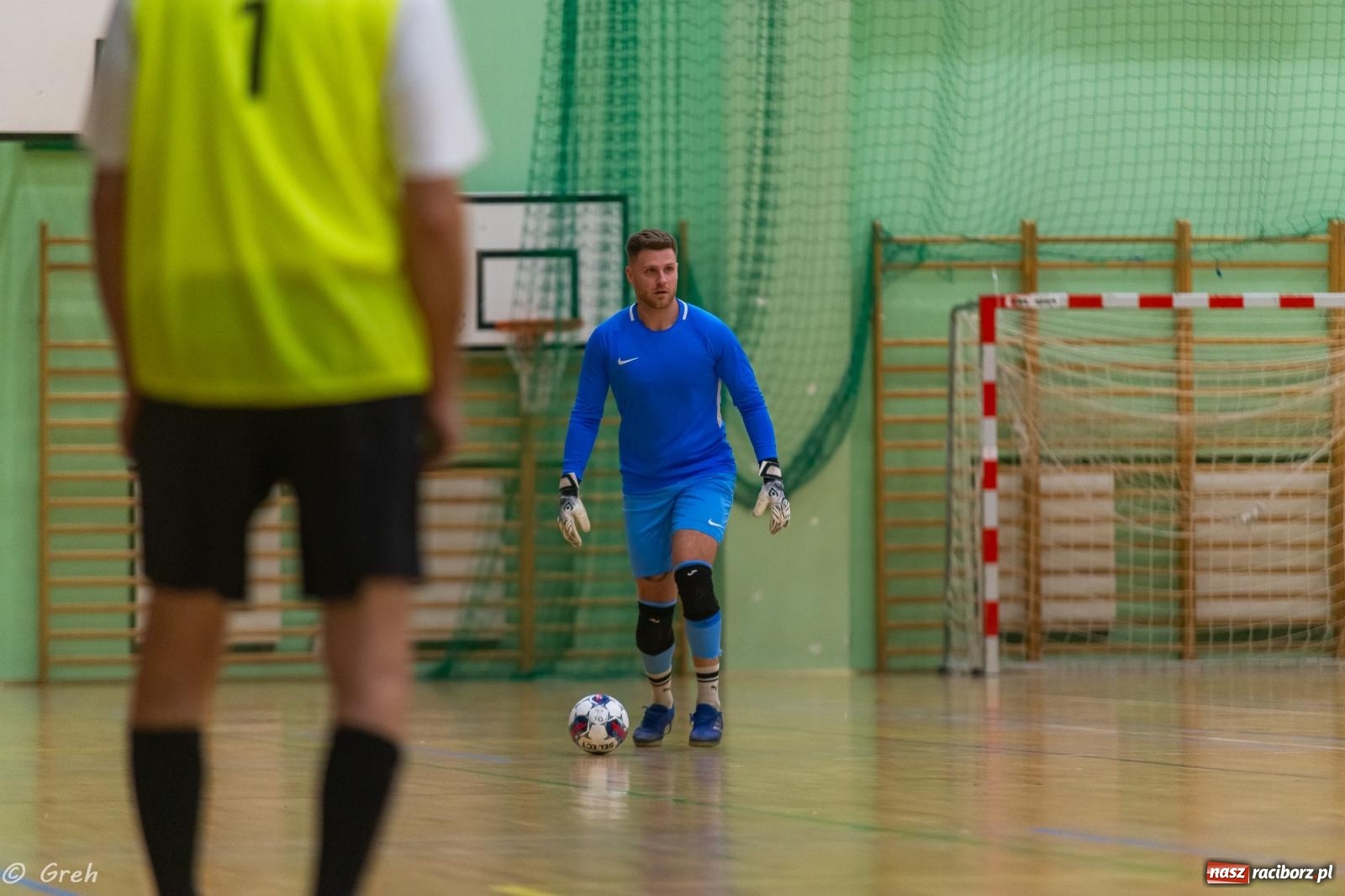 Zdjęcie w galerii na portalu naszraciborz.pl: Ruszył XXI sezon Halowej Ligi Piłki Nożnej [FOTO] wiadomości z regionu