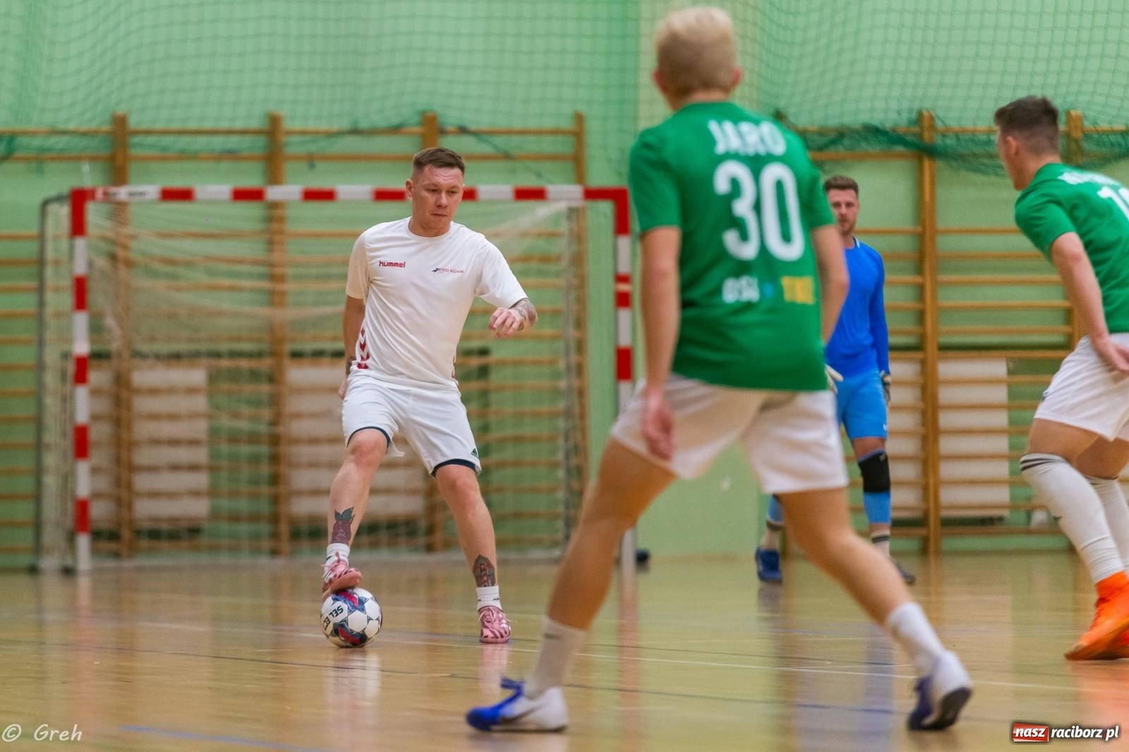Zdjęcie w galerii na portalu naszraciborz.pl: Ruszył XXI sezon Halowej Ligi Piłki Nożnej [FOTO] wiadomości z regionu