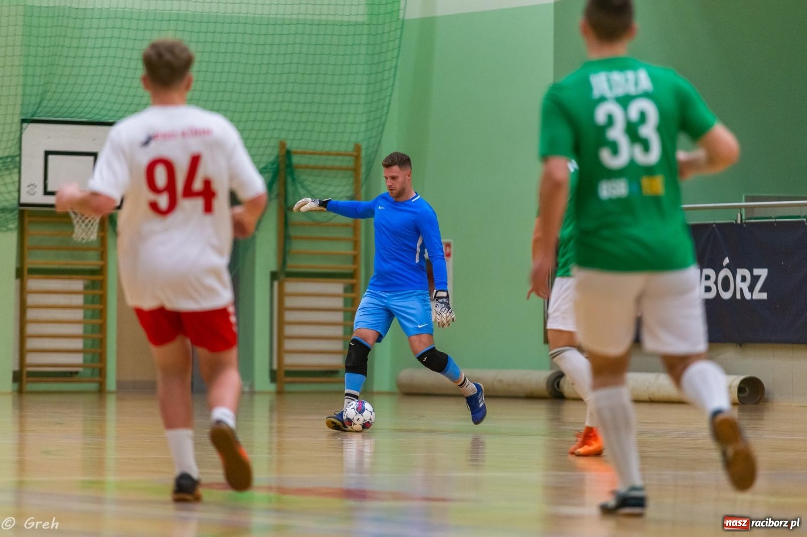 Zdjęcie w galerii na portalu naszraciborz.pl: Ruszył XXI sezon Halowej Ligi Piłki Nożnej [FOTO] wiadomości z regionu
