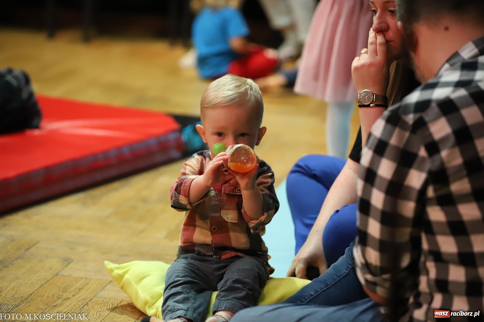 Zdjęcie w galerii na portalu naszraciborz.pl: Muzyka ze złota, czyli Maluchy w krainie dźwięku  wiadomości z regionu