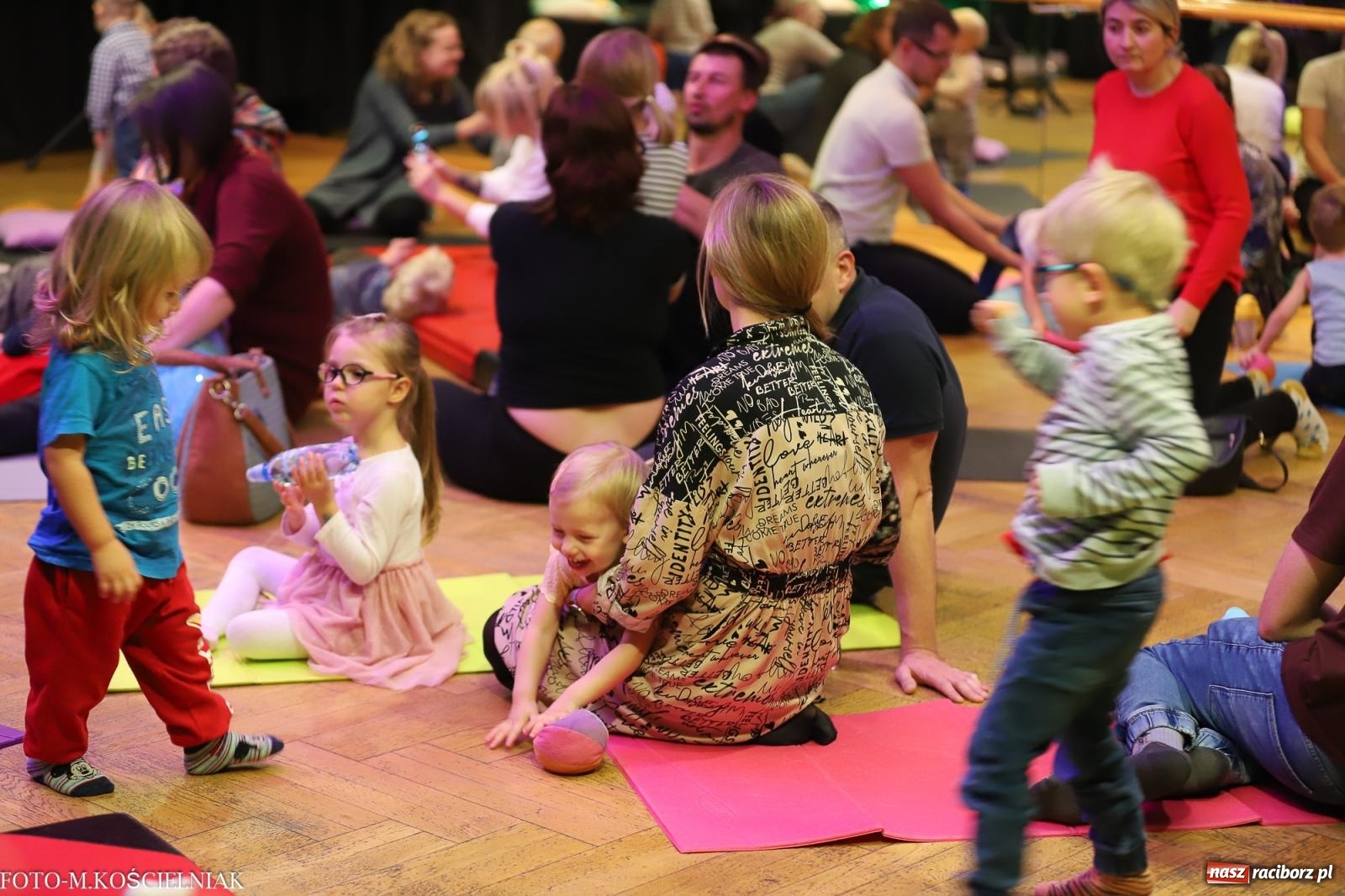 Zdjęcie w galerii na portalu naszraciborz.pl: Muzyka ze złota, czyli Maluchy w krainie dźwięku  wiadomości z regionu