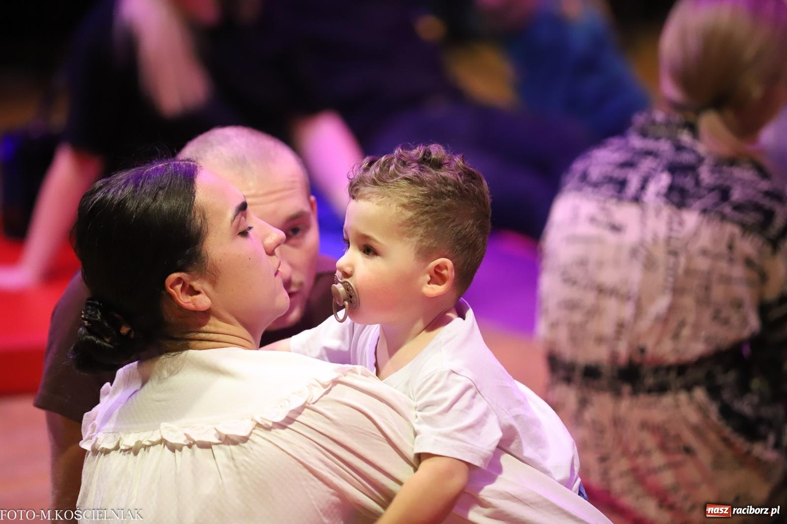 Zdjęcie w galerii na portalu naszraciborz.pl: Muzyka ze złota, czyli Maluchy w krainie dźwięku  wiadomości z regionu