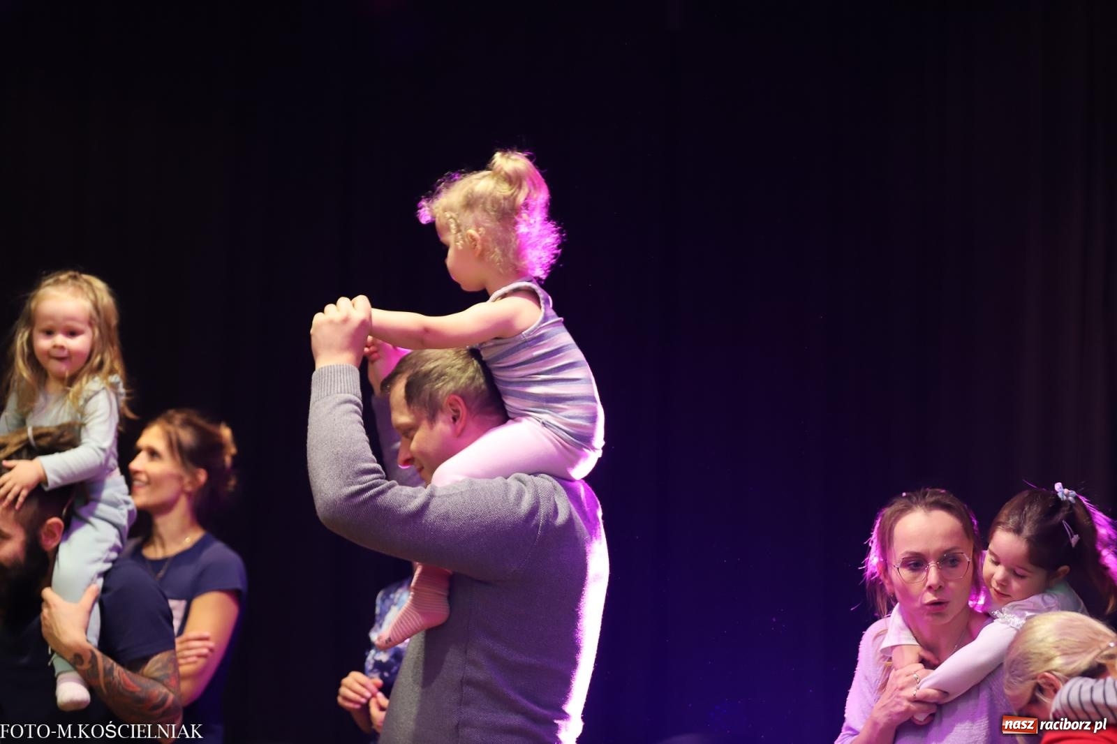 Zdjęcie w galerii na portalu naszraciborz.pl: Muzyka ze złota, czyli Maluchy w krainie dźwięku  wiadomości z regionu