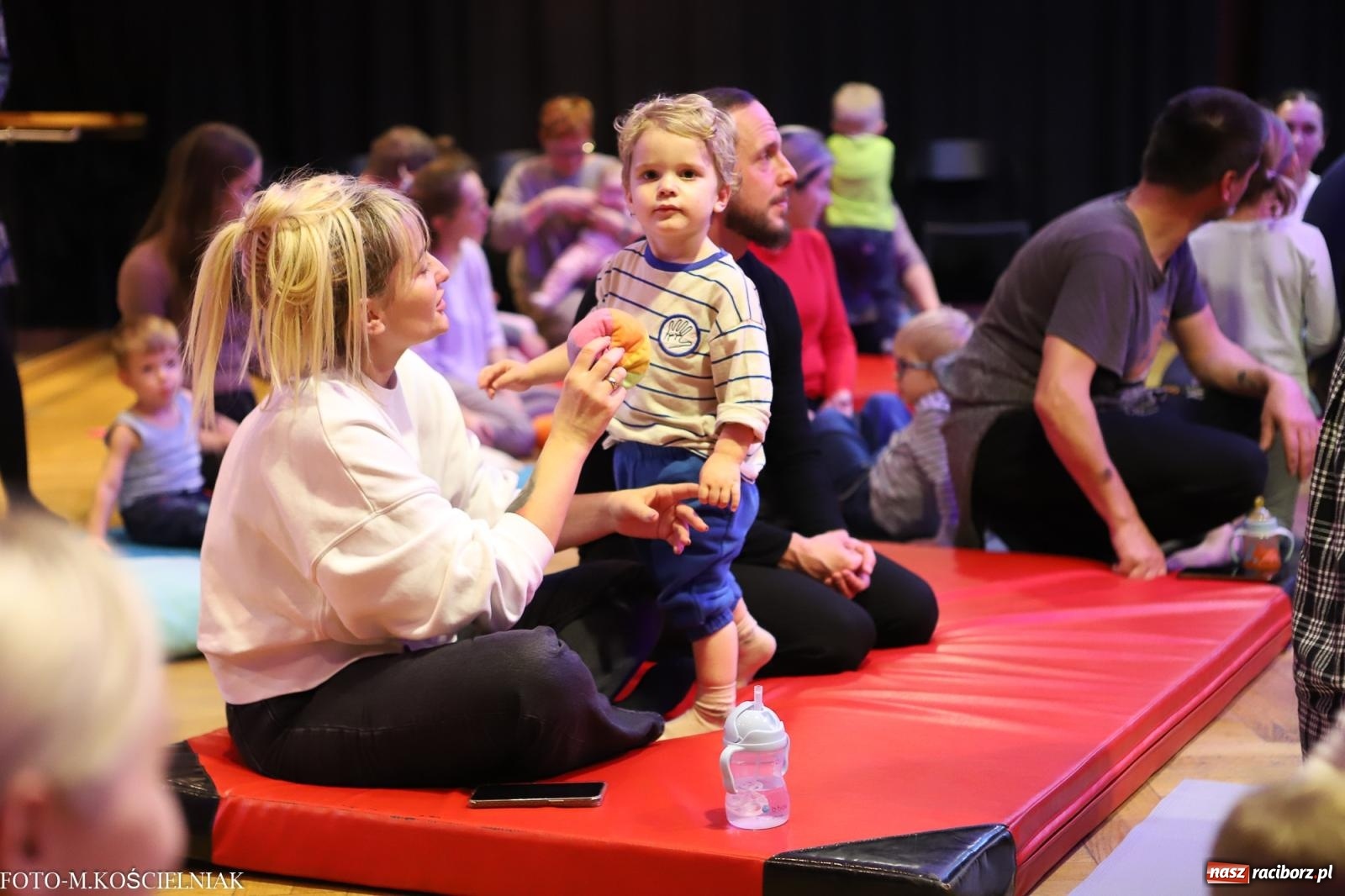 Zdjęcie w galerii na portalu naszraciborz.pl: Muzyka ze złota, czyli Maluchy w krainie dźwięku  wiadomości z regionu