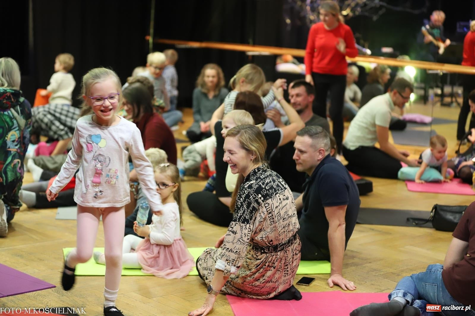 Zdjęcie w galerii na portalu naszraciborz.pl: Muzyka ze złota, czyli Maluchy w krainie dźwięku  wiadomości z regionu