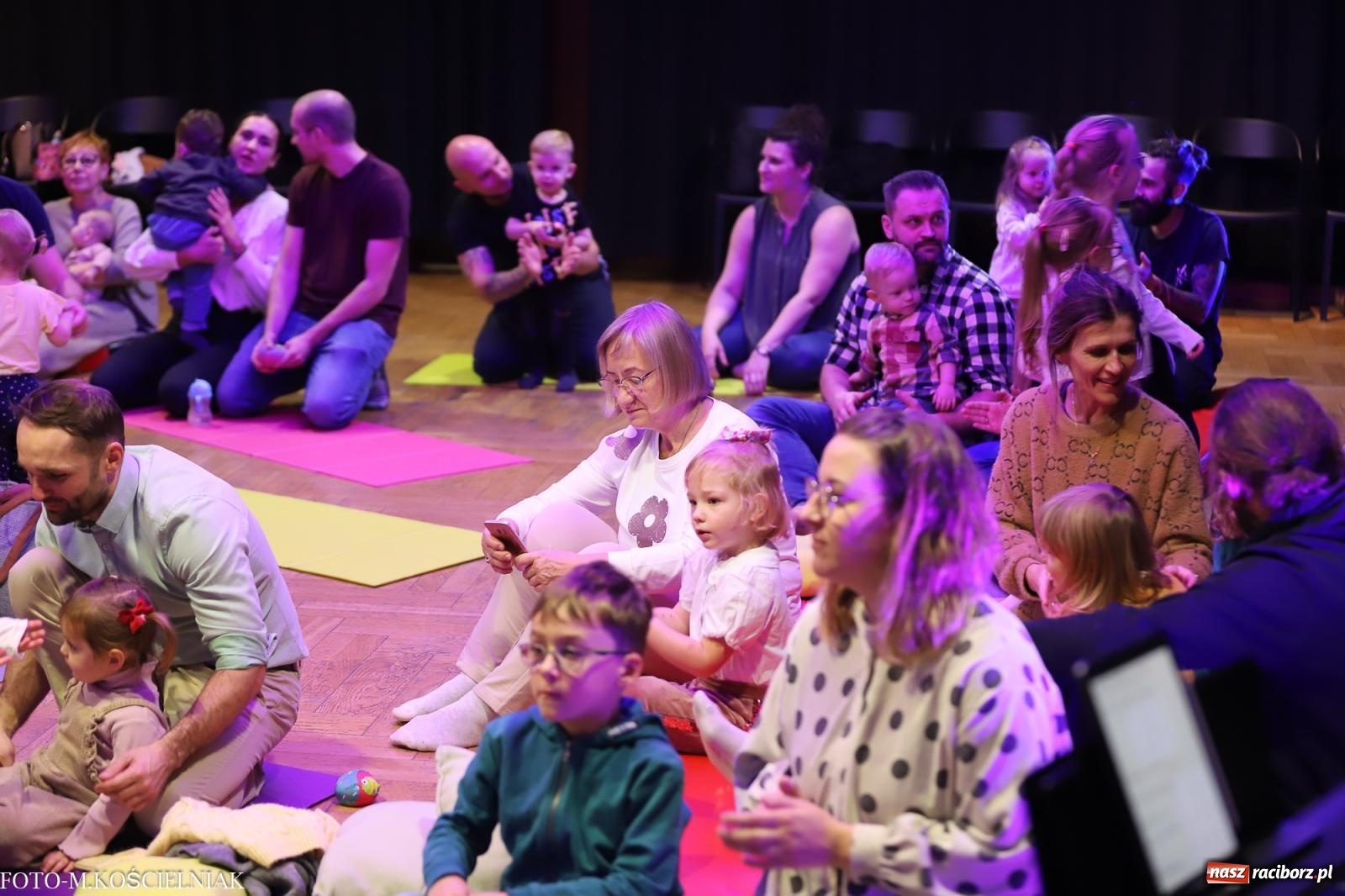 Zdjęcie w galerii na portalu naszraciborz.pl: Muzyka ze złota, czyli Maluchy w krainie dźwięku  wiadomości z regionu