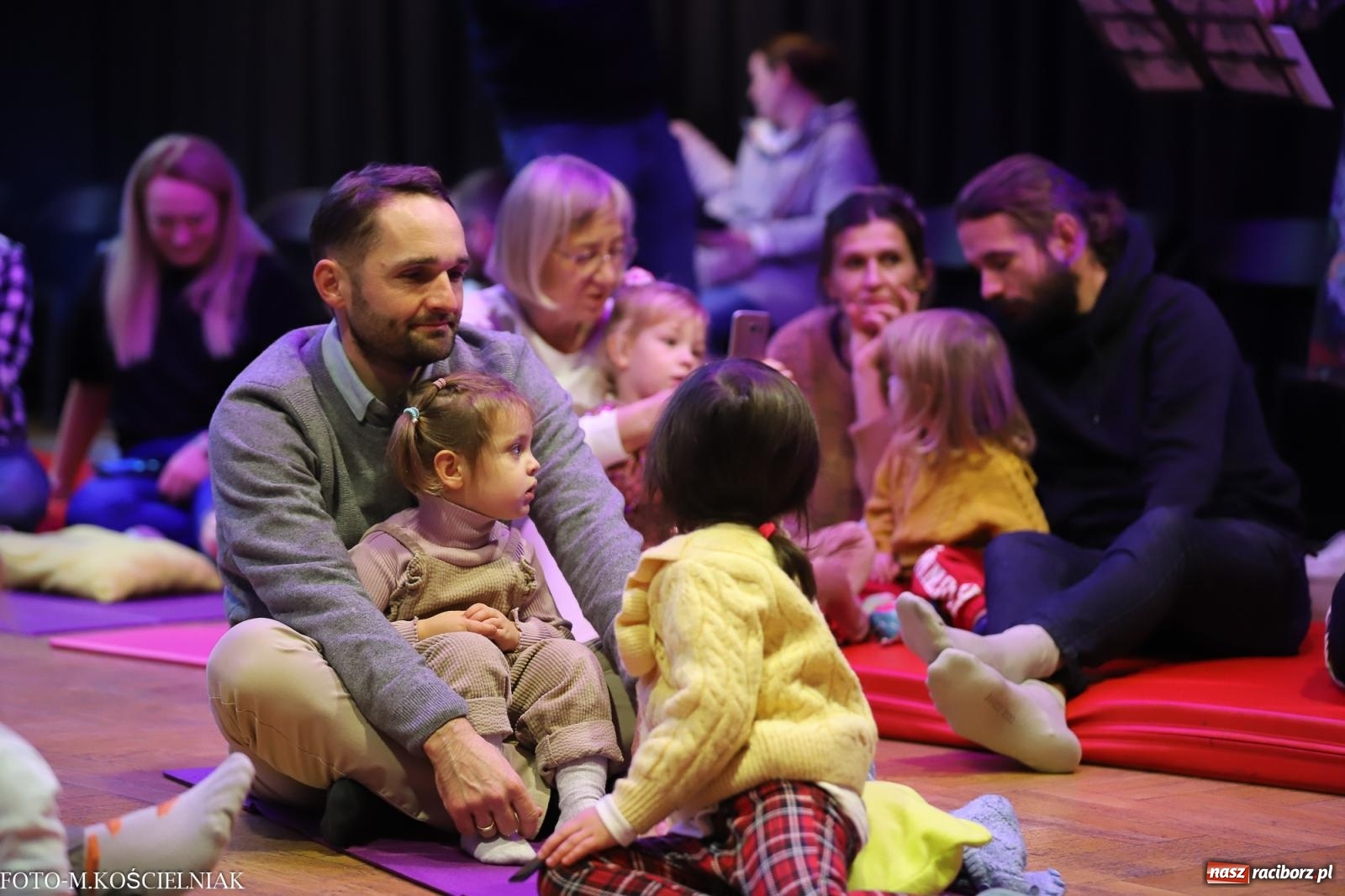 Zdjęcie w galerii na portalu naszraciborz.pl: Muzyka ze złota, czyli Maluchy w krainie dźwięku  wiadomości z regionu