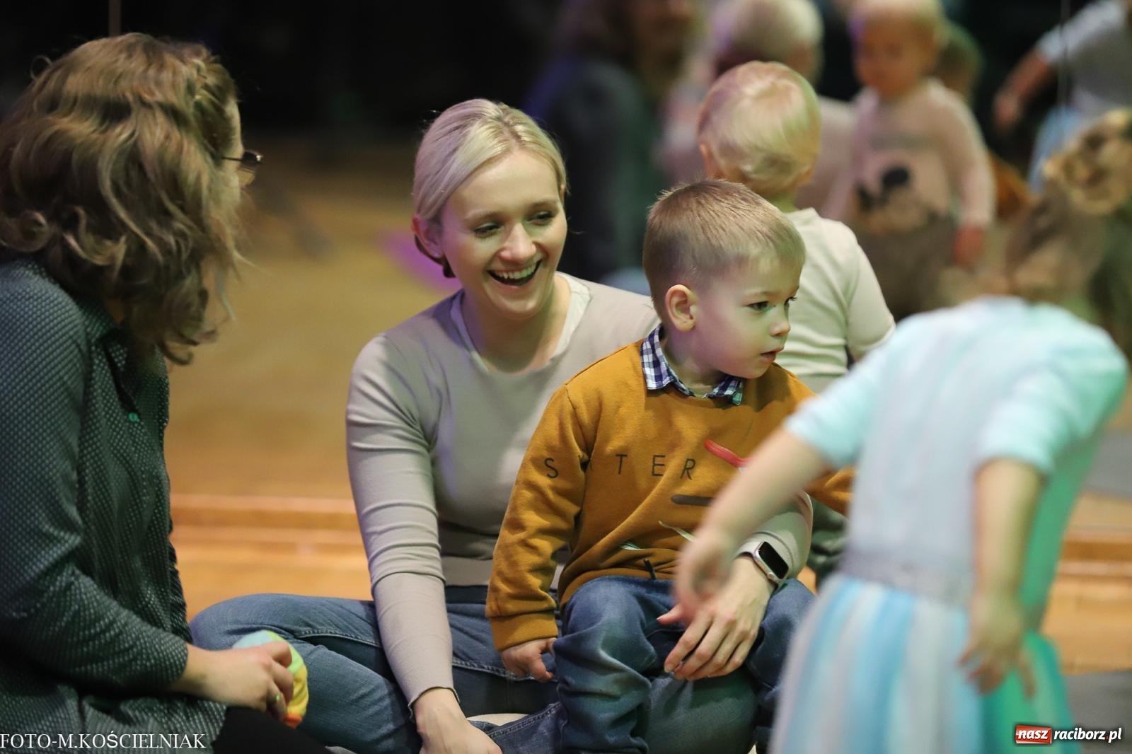 Zdjęcie w galerii na portalu naszraciborz.pl: Muzyka ze złota, czyli Maluchy w krainie dźwięku  wiadomości z regionu