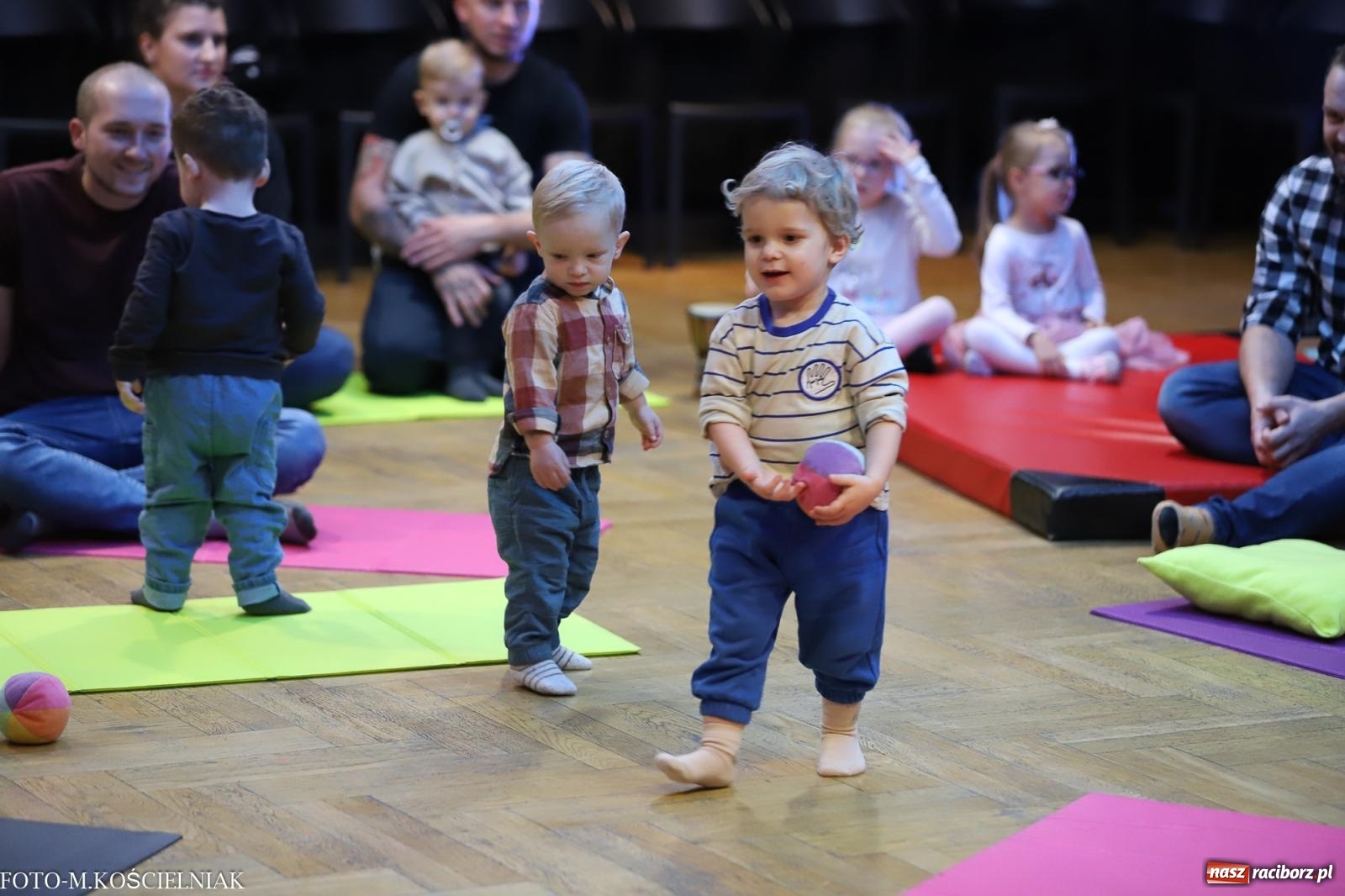 Zdjęcie w galerii na portalu naszraciborz.pl: Muzyka ze złota, czyli Maluchy w krainie dźwięku  wiadomości z regionu