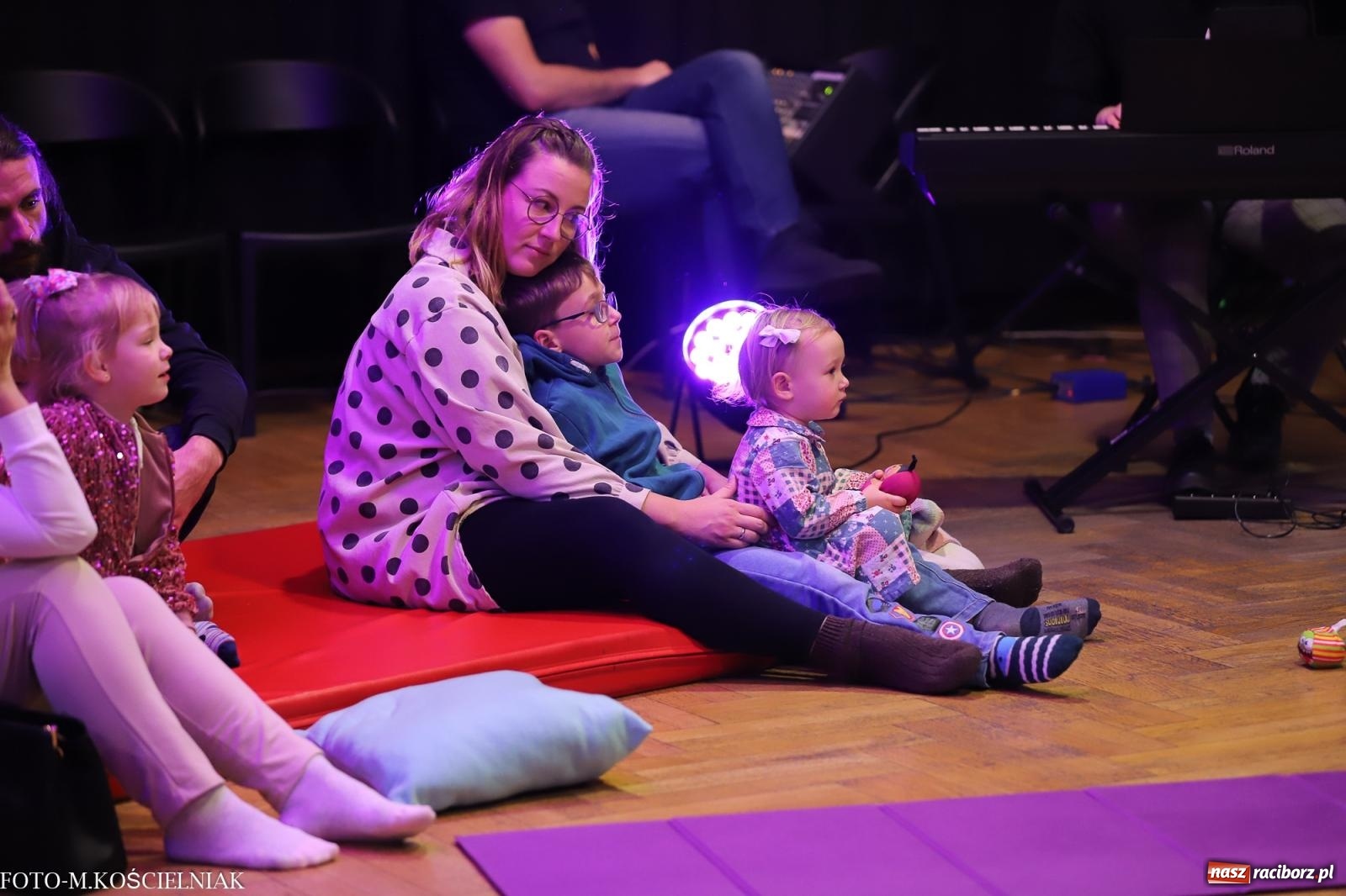 Zdjęcie w galerii na portalu naszraciborz.pl: Muzyka ze złota, czyli Maluchy w krainie dźwięku  wiadomości z regionu