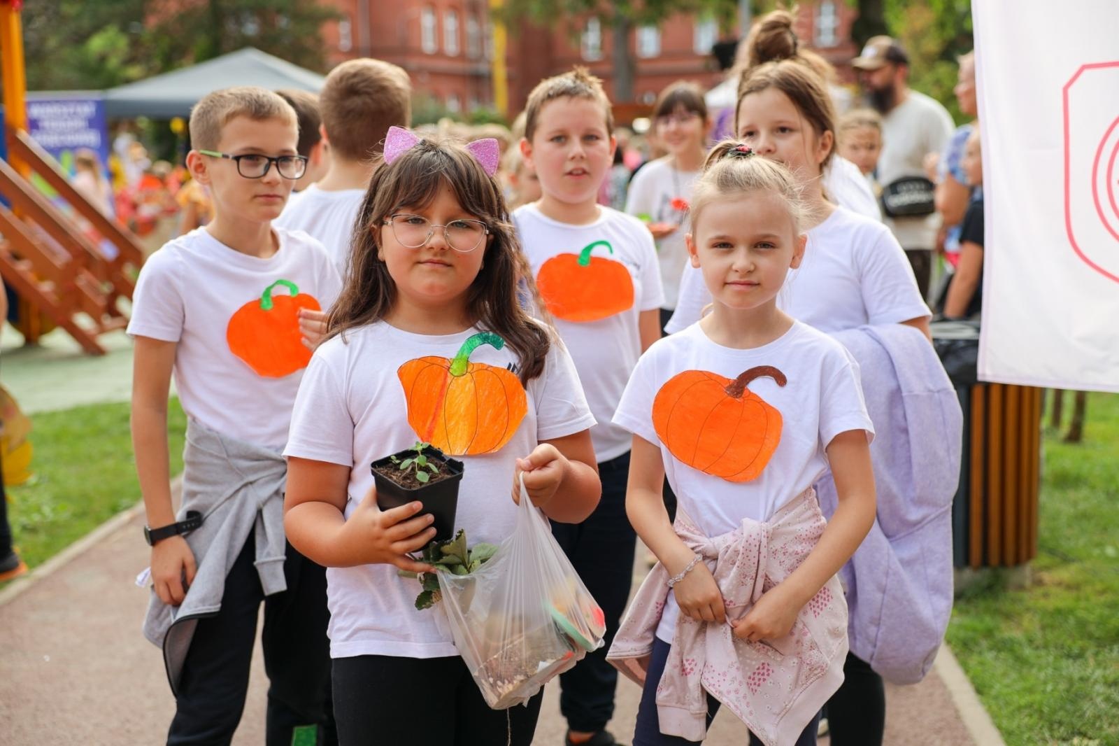 Zdjęcie w galerii na portalu naszraciborz.pl: Spotkanie podsumowujące sezon w Ogródku Jordanowskim wiadomości z regionu