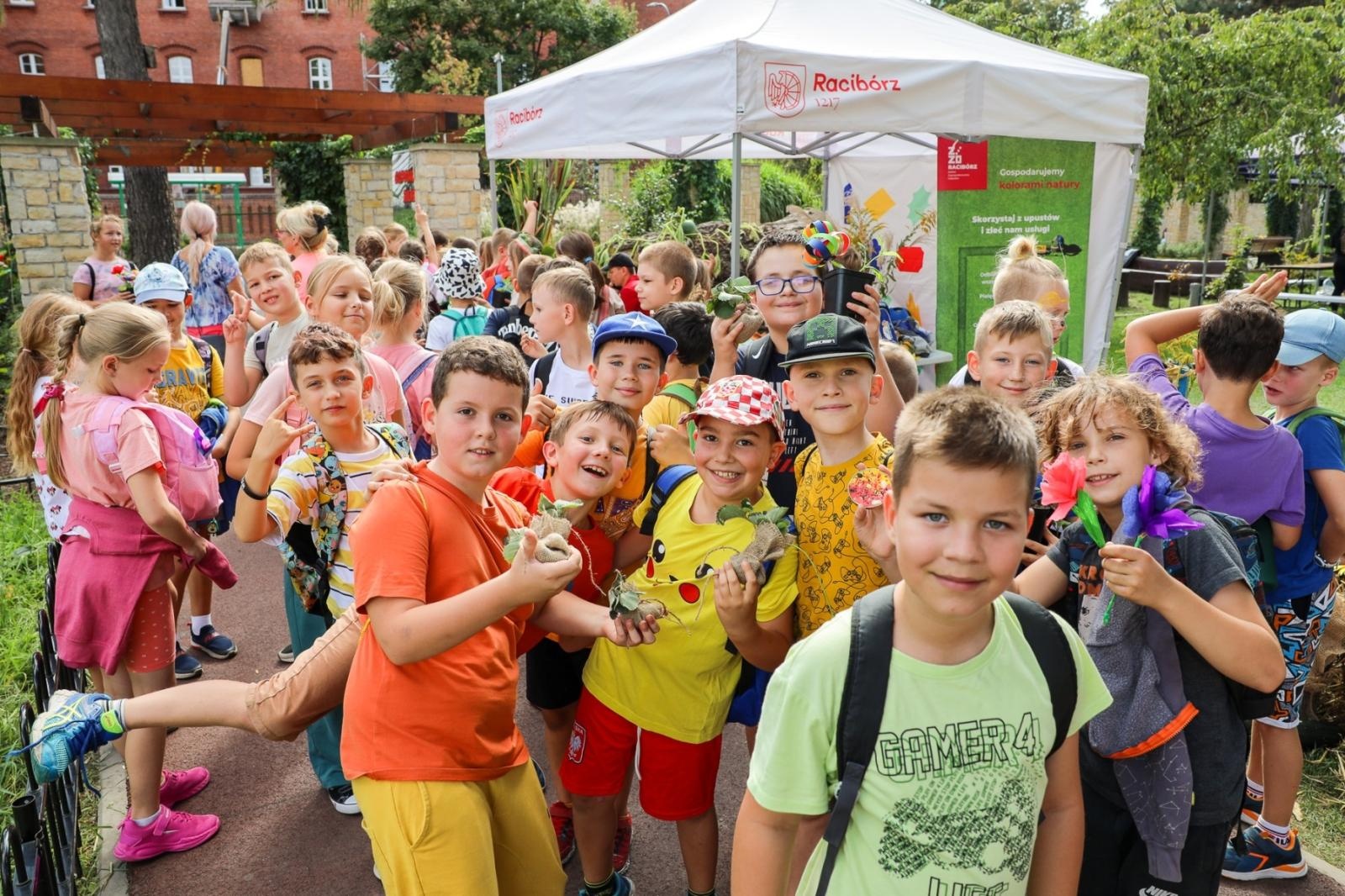 Zdjęcie w galerii na portalu naszraciborz.pl: Spotkanie podsumowujące sezon w Ogródku Jordanowskim wiadomości z regionu