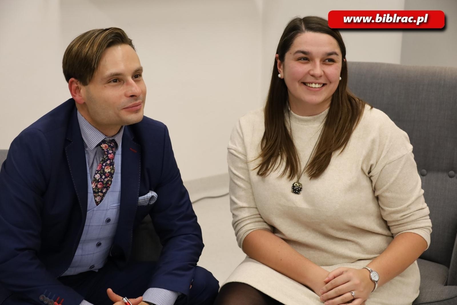 Zdjęcie w galerii na portalu naszraciborz.pl: Polska morderstwem stoi! Max Czornyj w raciborskiej bibliotece wiadomości z regionu