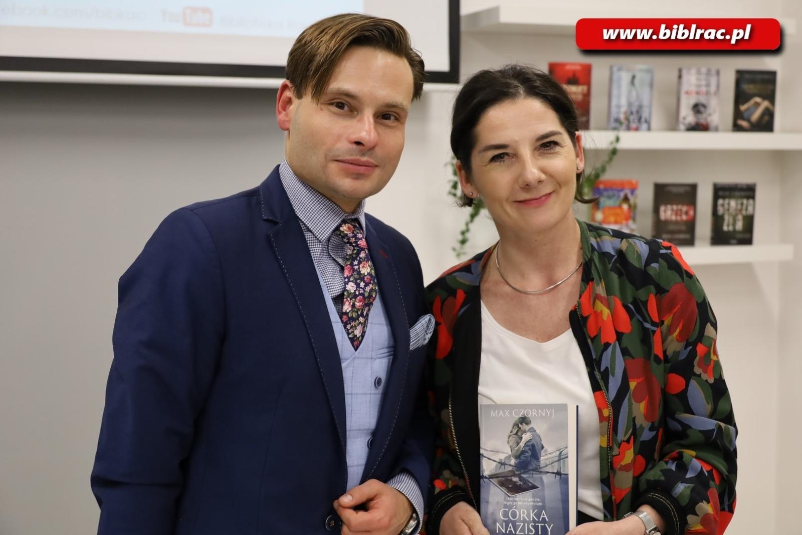 Zdjęcie w galerii na portalu naszraciborz.pl: Polska morderstwem stoi! Max Czornyj w raciborskiej bibliotece wiadomości z regionu