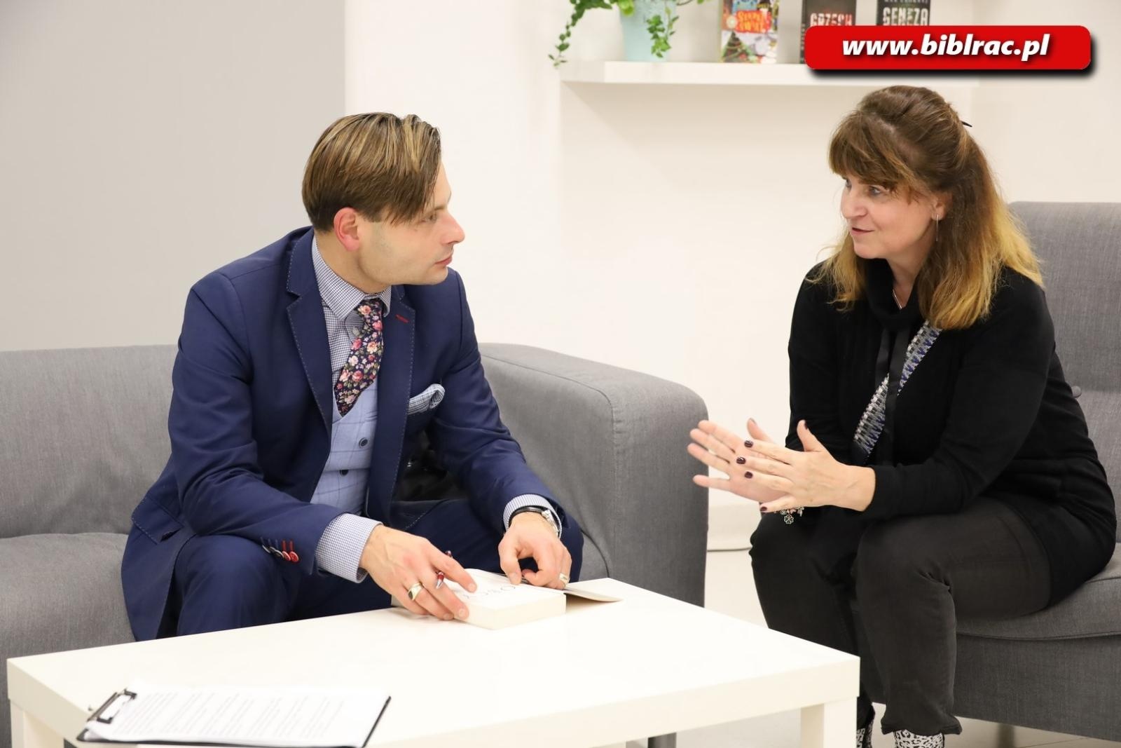 Zdjęcie w galerii na portalu naszraciborz.pl: Polska morderstwem stoi! Max Czornyj w raciborskiej bibliotece wiadomości z regionu