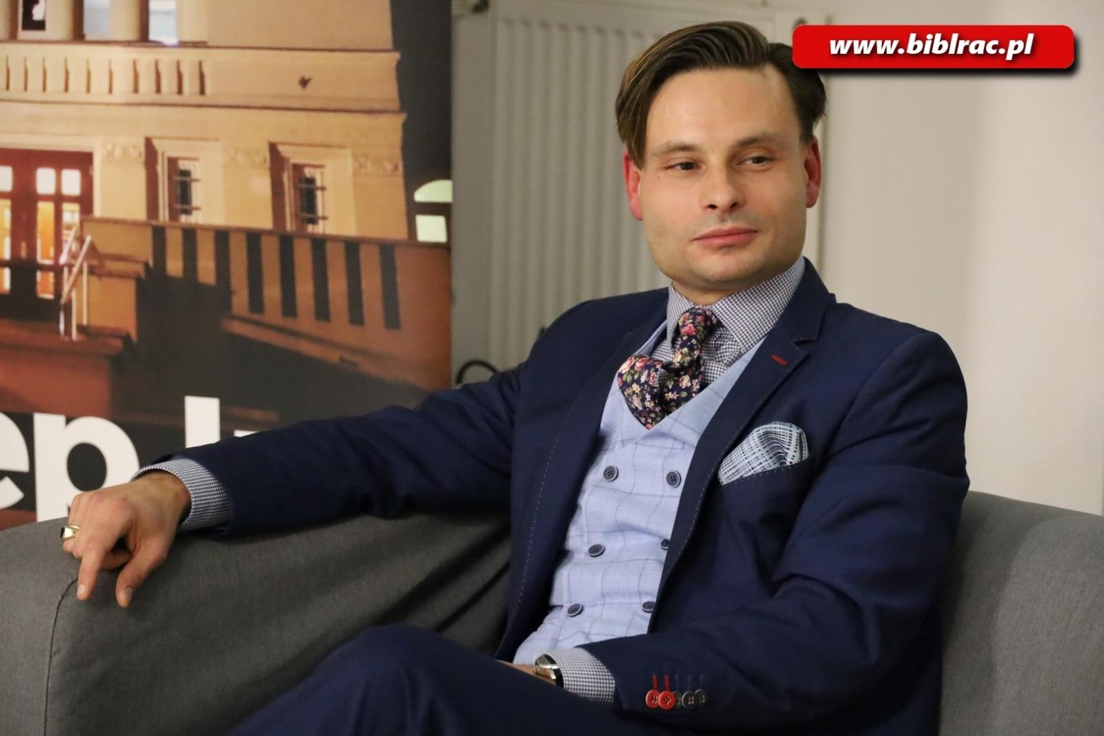 Zdjęcie w galerii na portalu naszraciborz.pl: Polska morderstwem stoi! Max Czornyj w raciborskiej bibliotece wiadomości z regionu