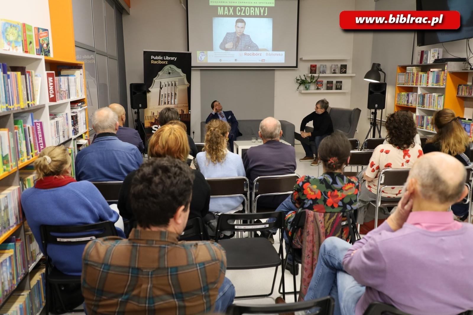 Zdjęcie w galerii na portalu naszraciborz.pl: Polska morderstwem stoi! Max Czornyj w raciborskiej bibliotece wiadomości z regionu