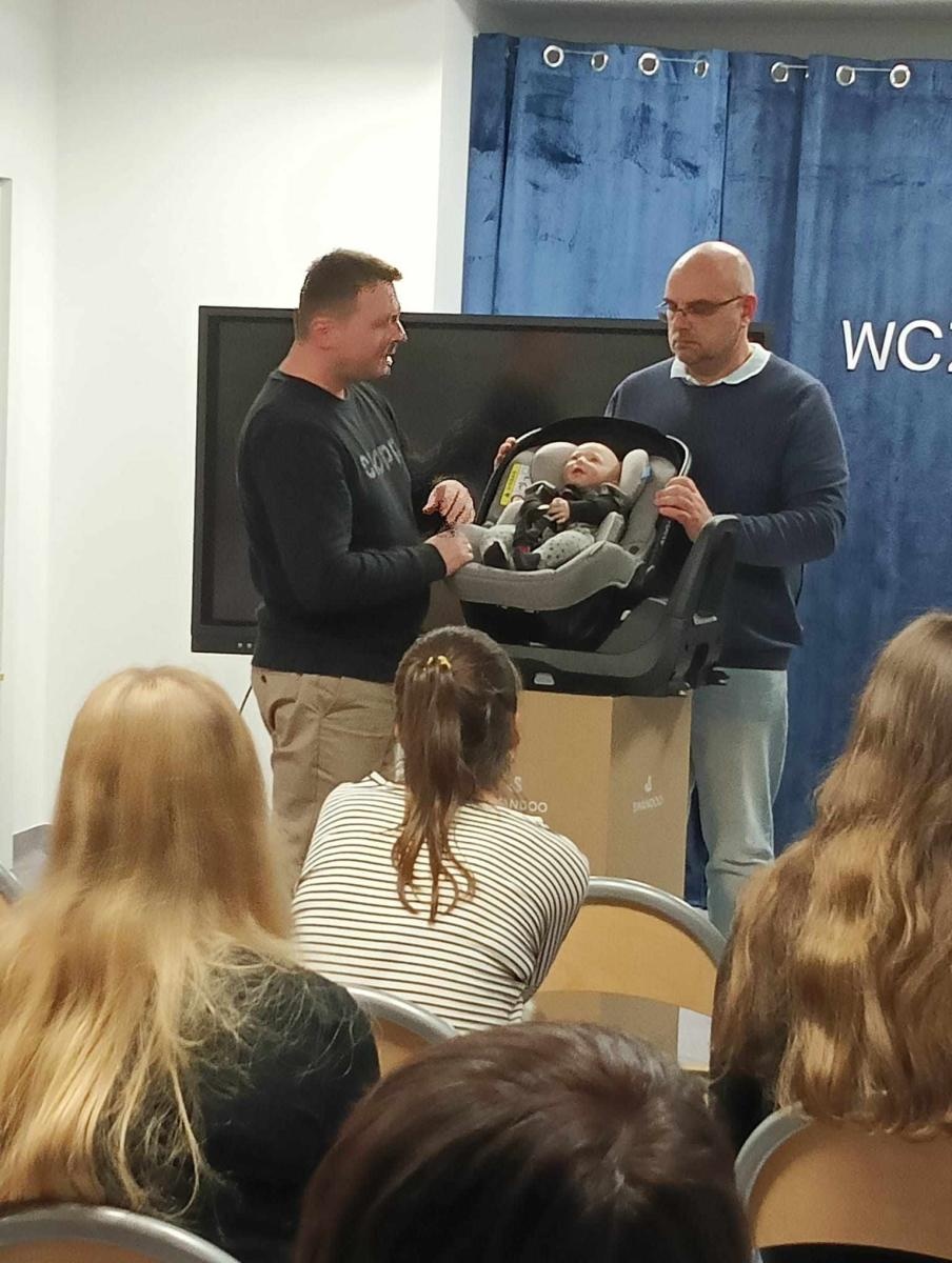 Zdjęcie w galerii na portalu naszraciborz.pl: Z dzieckiem jest jak z pudełkiem... wiadomości z regionu