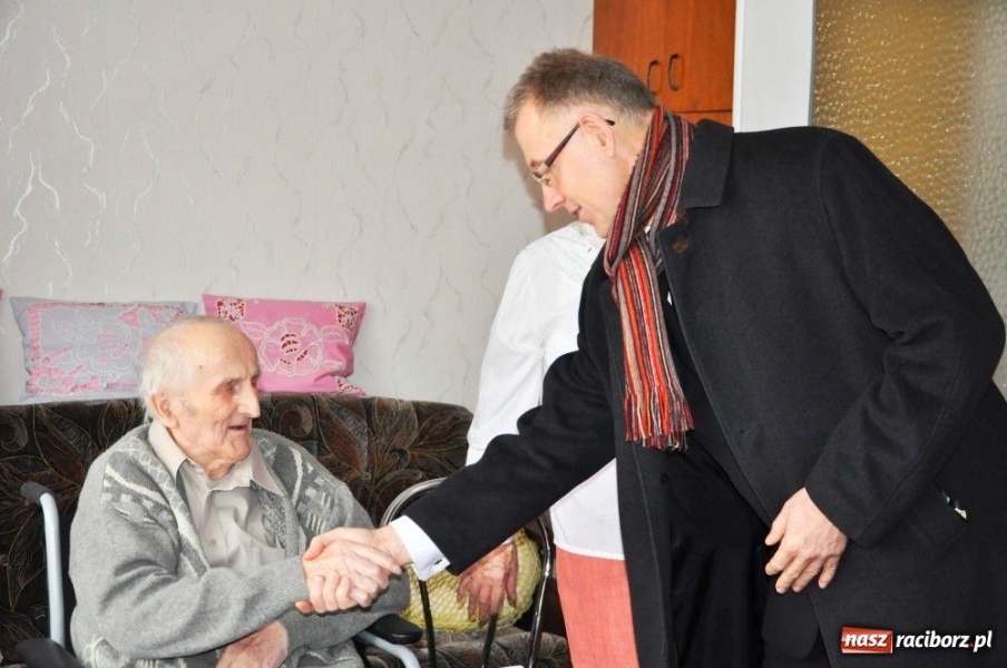 Zdjęcie w galerii na portalu naszraciborz.pl: Były też grzmoty i deszcz... wiadomości z regionu