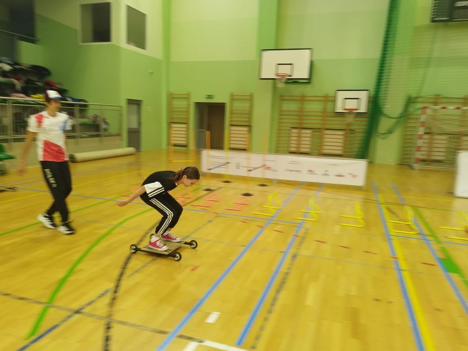 Zdjęcie w galerii na portalu naszraciborz.pl: Skoczek narciarski Jakub Kot gościem zimowej akademii w Raciborzu wiadomości z regionu