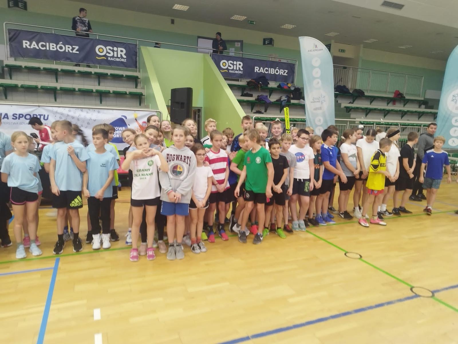 Zdjęcie w galerii na portalu naszraciborz.pl: Skoczek narciarski Jakub Kot gościem zimowej akademii w Raciborzu wiadomości z regionu