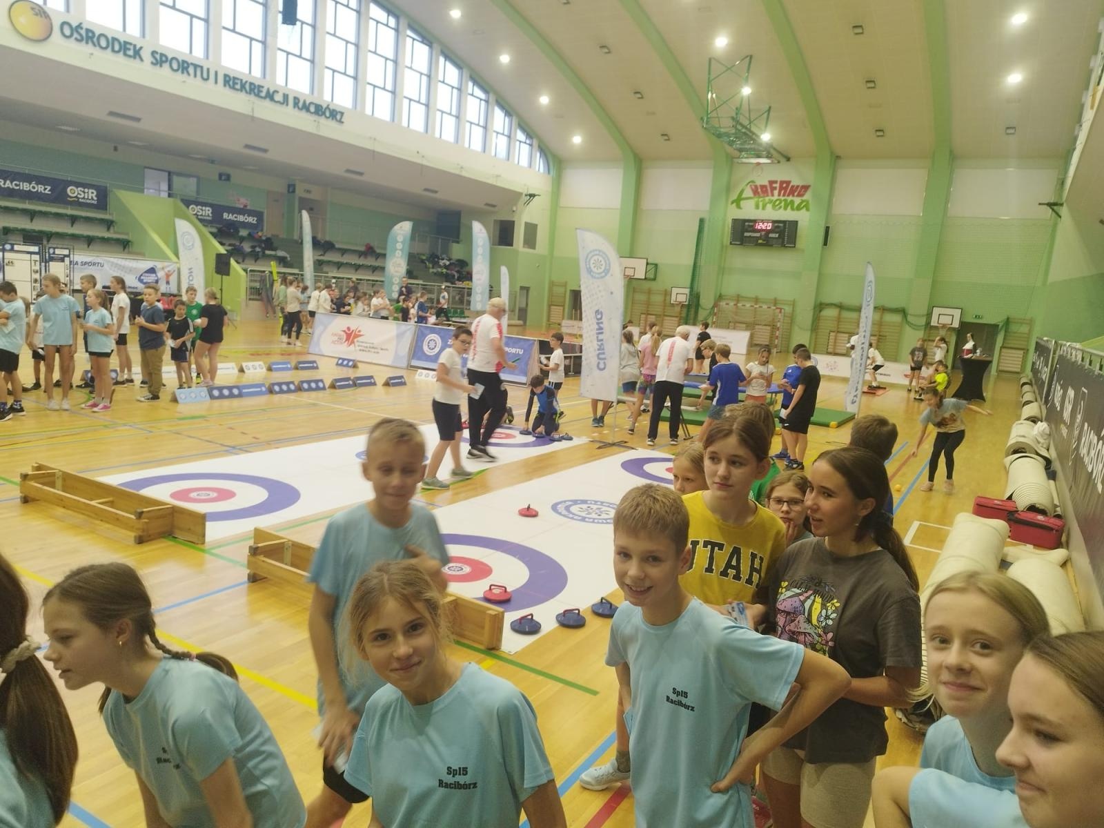 Zdjęcie w galerii na portalu naszraciborz.pl: Skoczek narciarski Jakub Kot gościem zimowej akademii w Raciborzu wiadomości z regionu
